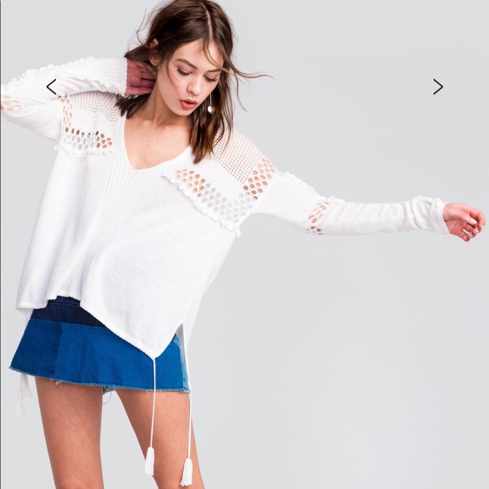BNWT Wildfox Couture white Prima sweater top SZ M